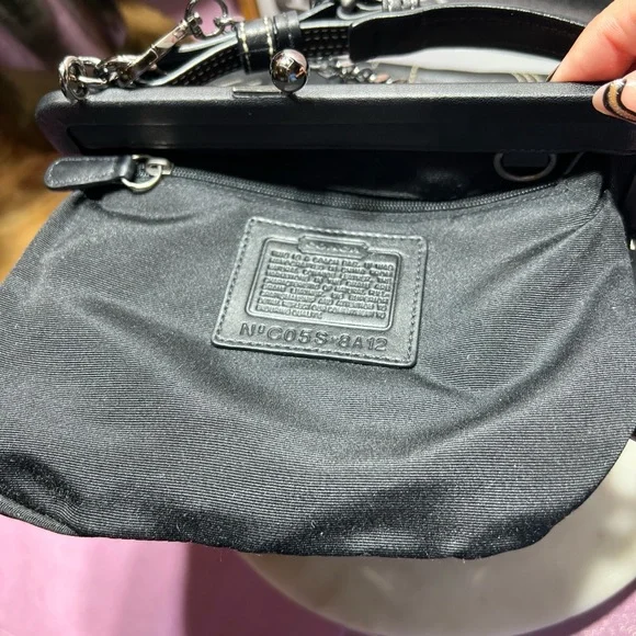 Coach RARE Black Soho Kisslock Vintage leather crystal velvet bow EUC - Picture 7 of 13